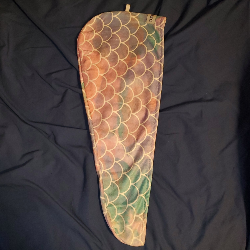 NWOT Mermaid Scales Hair Towel By Turbie Twist